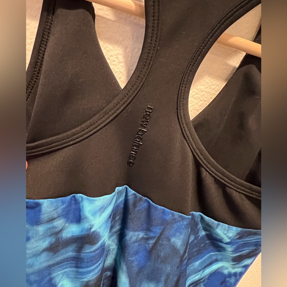 New Balance Tank - Picture 4 of 4